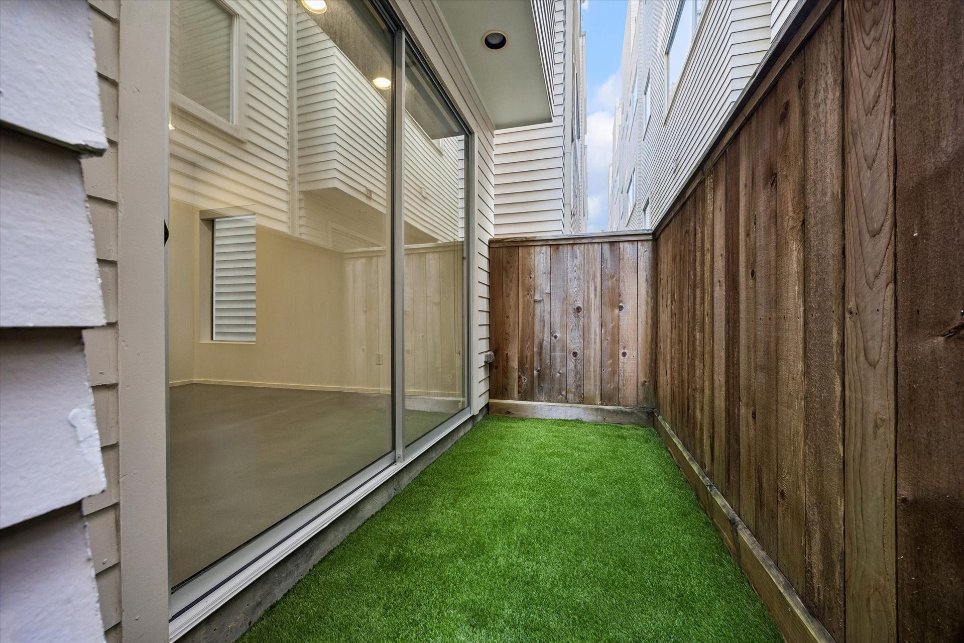 4309 Lillian Street, Houston, TX 77007 4309 Lillian Street, Houston, TX 77007