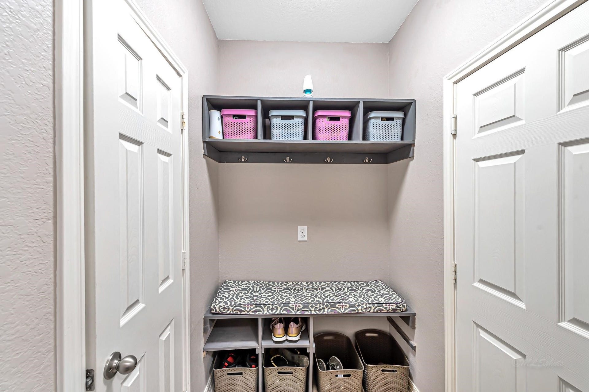 11618 Via Verdone Drive, Richmond, TX 77406 MUD room with half bath and garage access