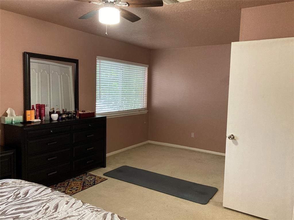 1839 Sherwood Forest Street, Houston, TX 77043 1839 Sherwood Forest Street, Houston, TX 77043