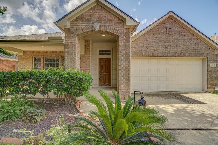 Property photo for 16011 Belleshire Glen Lane, Houston, TX