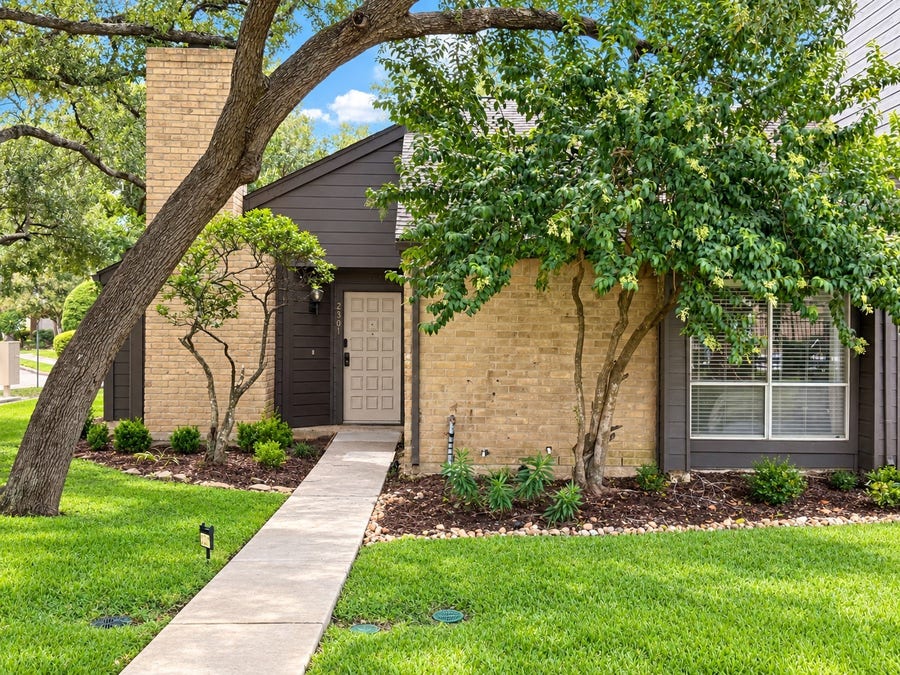 Property photo for 2301 Broadlawn Drive, Houston, TX