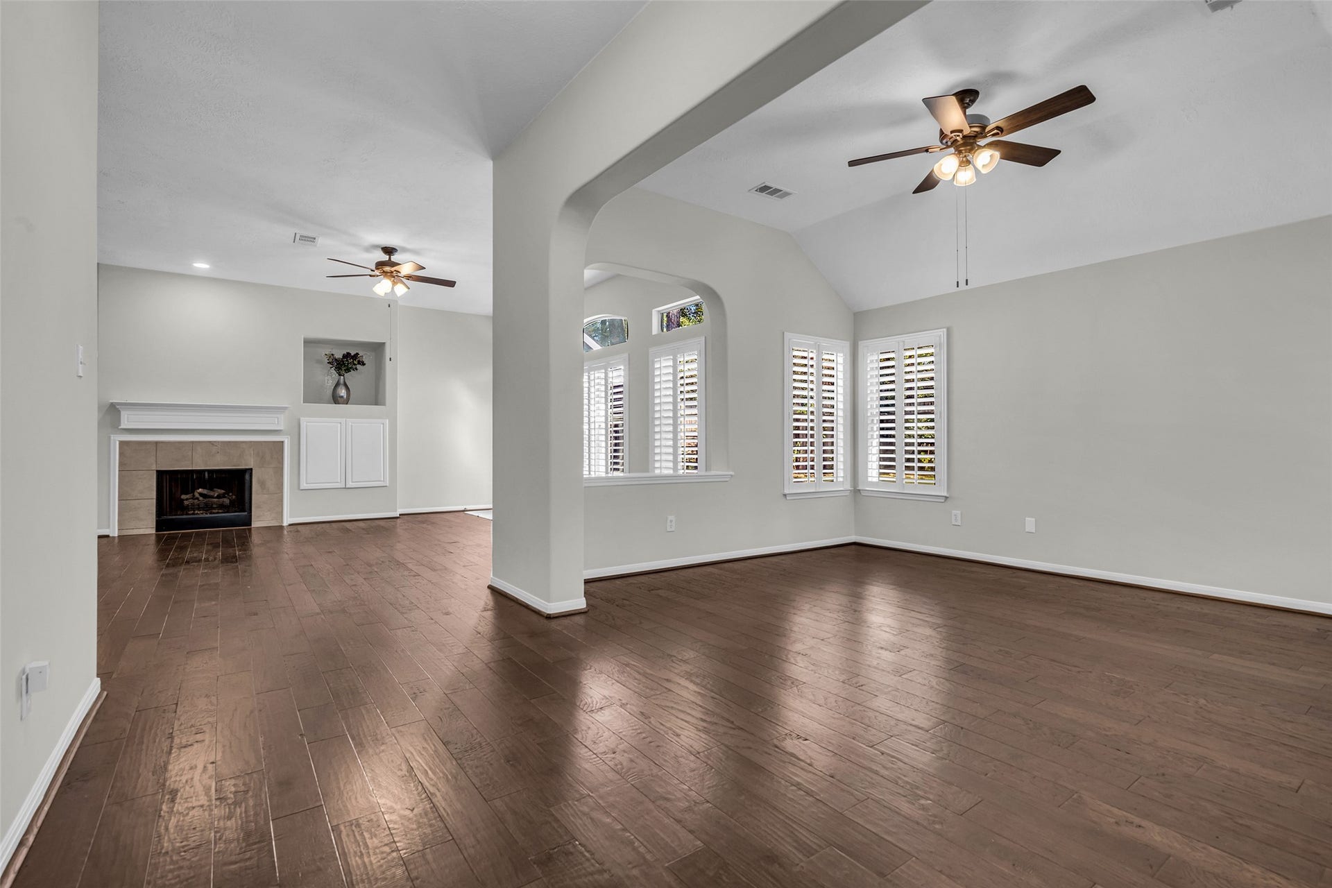 39 Currymead Place, The Woodlands, TX 77382 39 Currymead Place, The Woodlands, TX 77382
