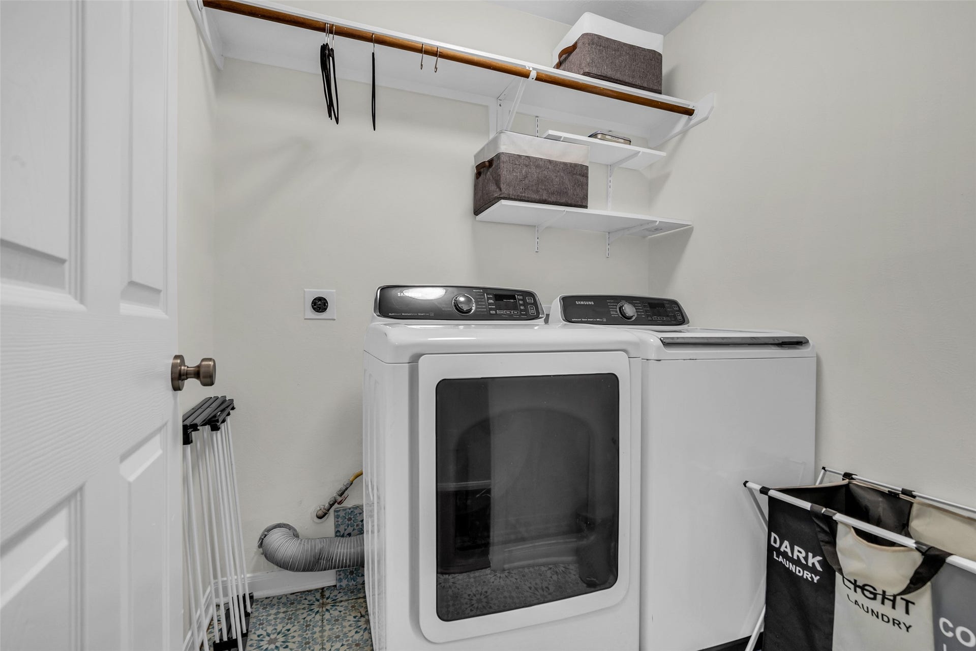 39 Currymead Place, The Woodlands, TX 77382 Utility Room In-House