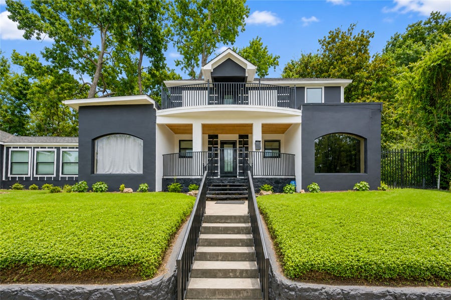 Property photo for 1820 N Macgregor Way, Houston, TX