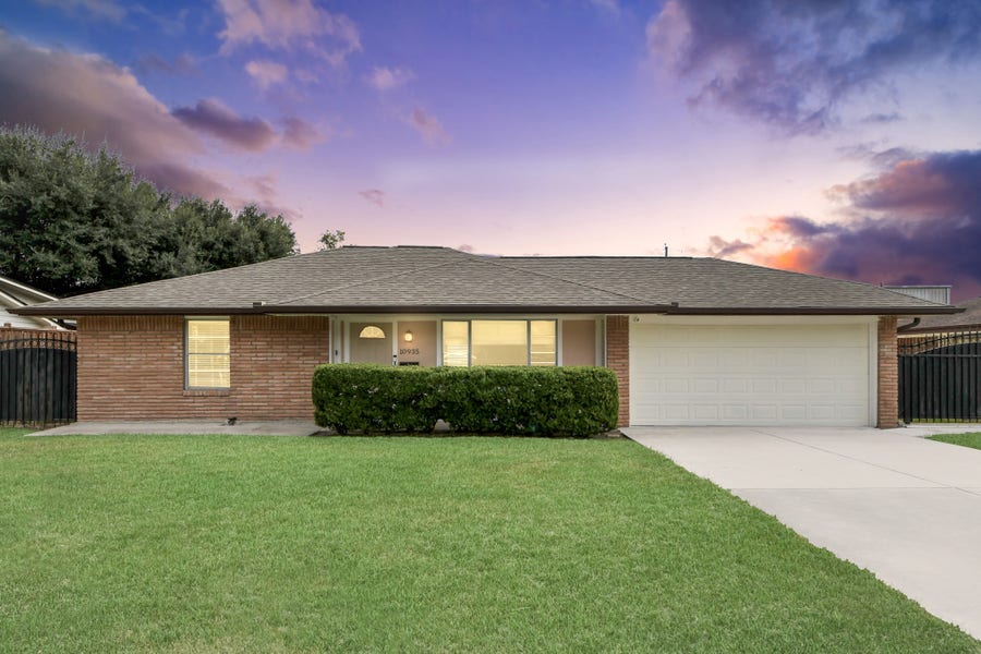 Property photo for 10935 Timberoak Drive, Houston, TX
