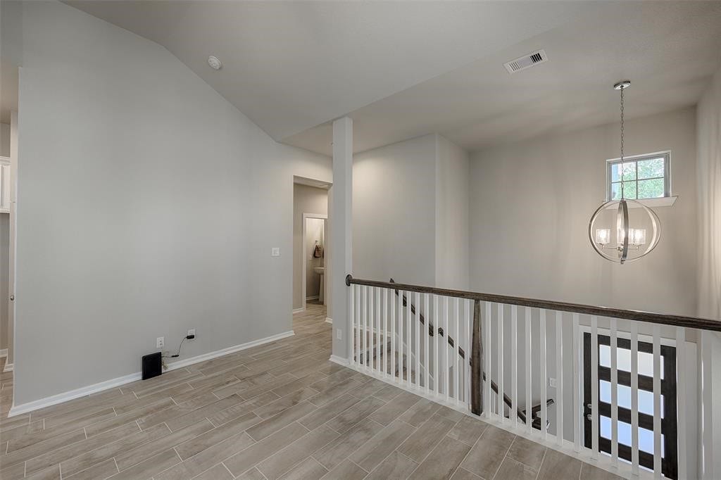 115 Handley Drive, Montgomery, TX 77316 Half bath of main living area.