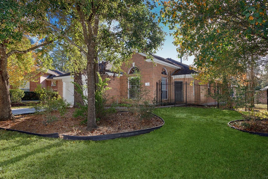 Property photo for 78 E Foxbriar Forest Circle, The Woodlands, TX