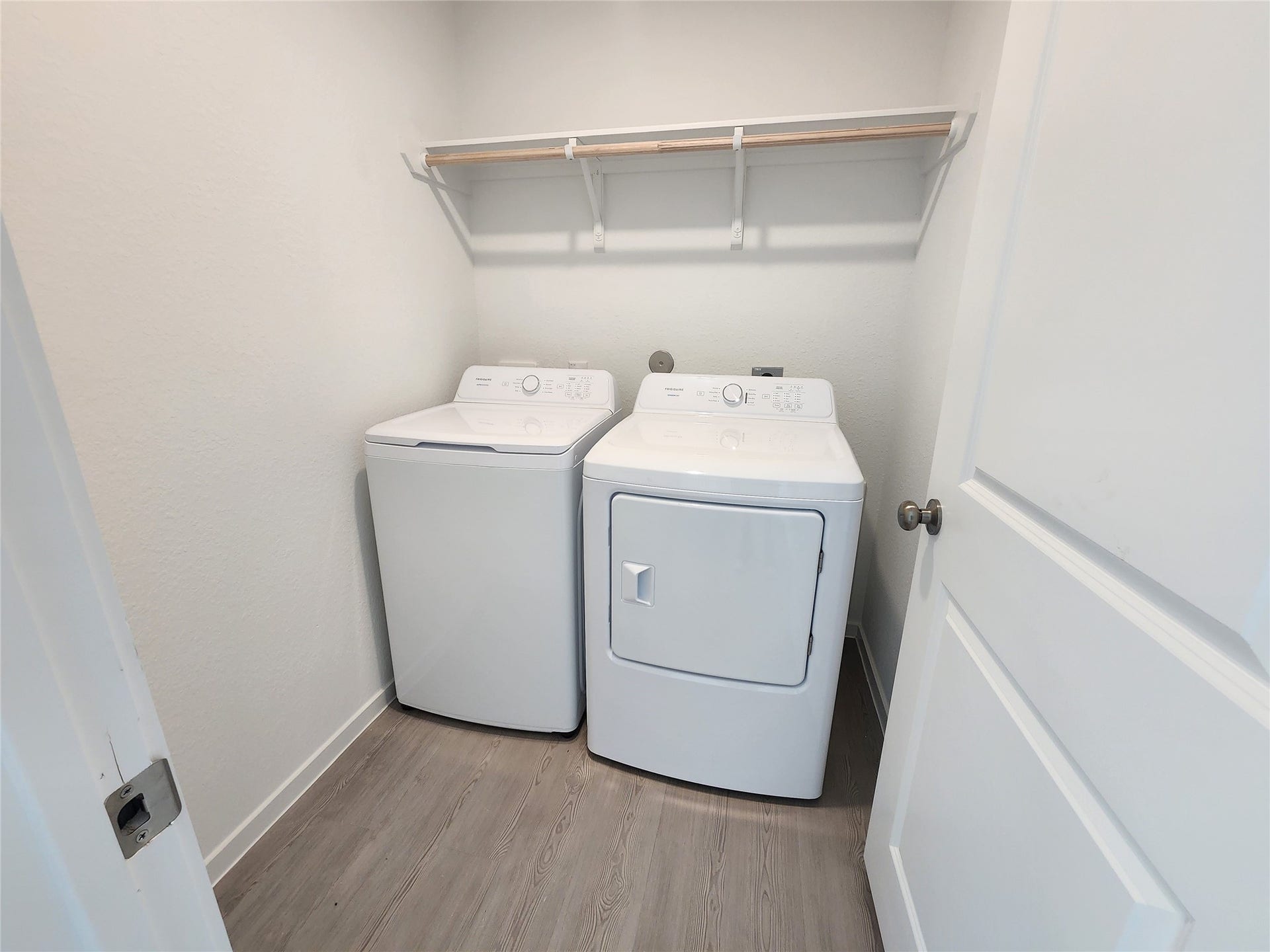 17307 Adina Creek Court, Crosby, TX 77532 Another view of the washer and dryer (included with the rental).
