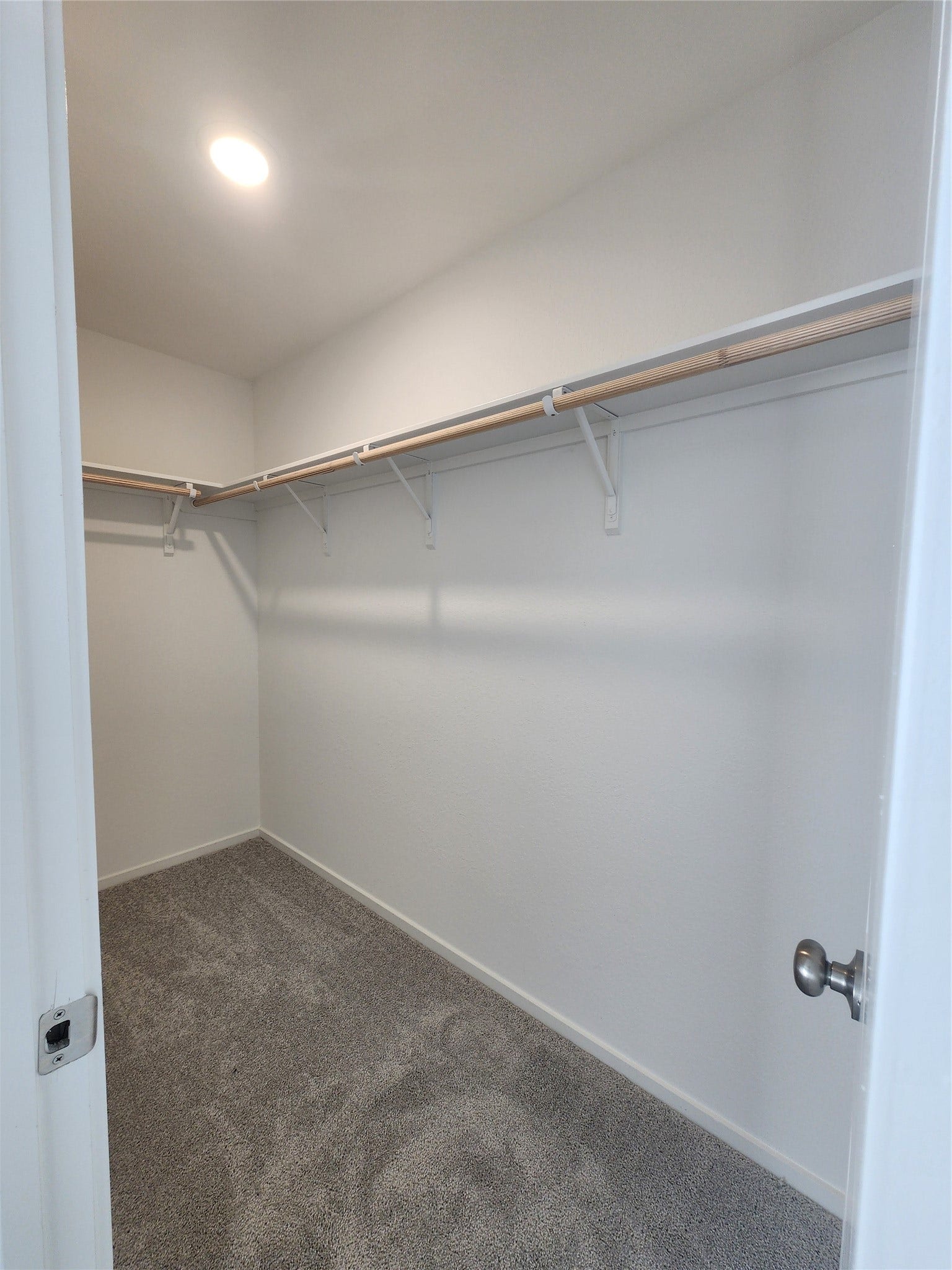 17307 Adina Creek Court, Crosby, TX 77532 Spacious walk-in closet in primary bedroom.