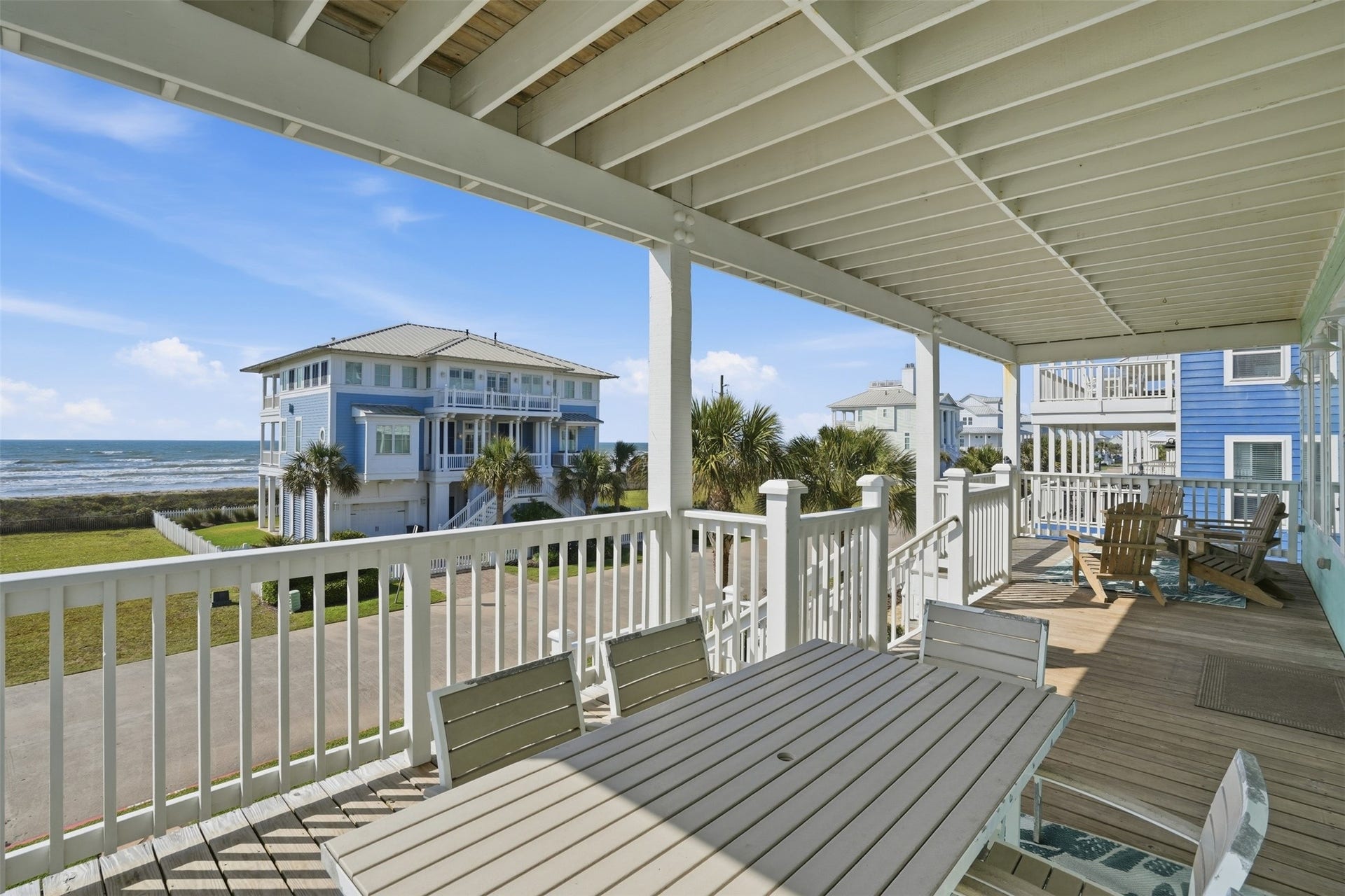 11622 Beachside, Galveston, TX 77554 The spacious porch is ideal for relaxing and entertaining.
