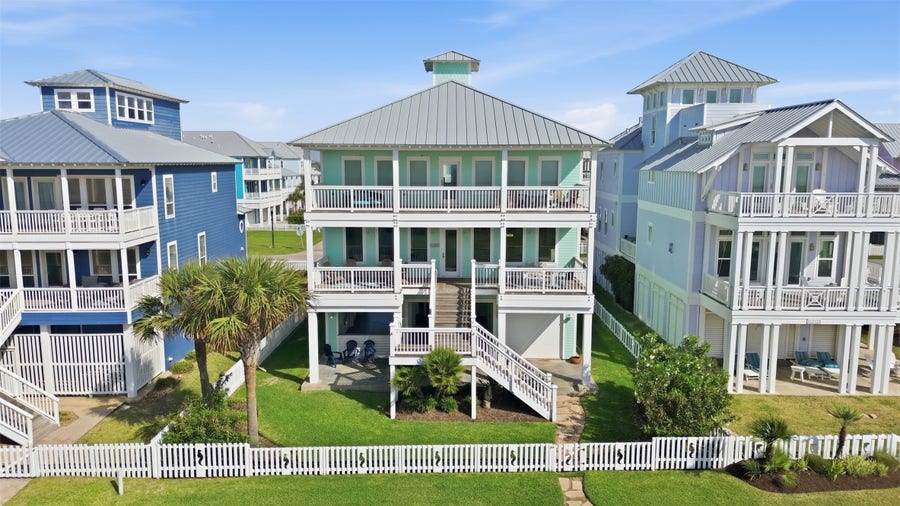 Property photo for 11622 Beachside, Galveston, TX