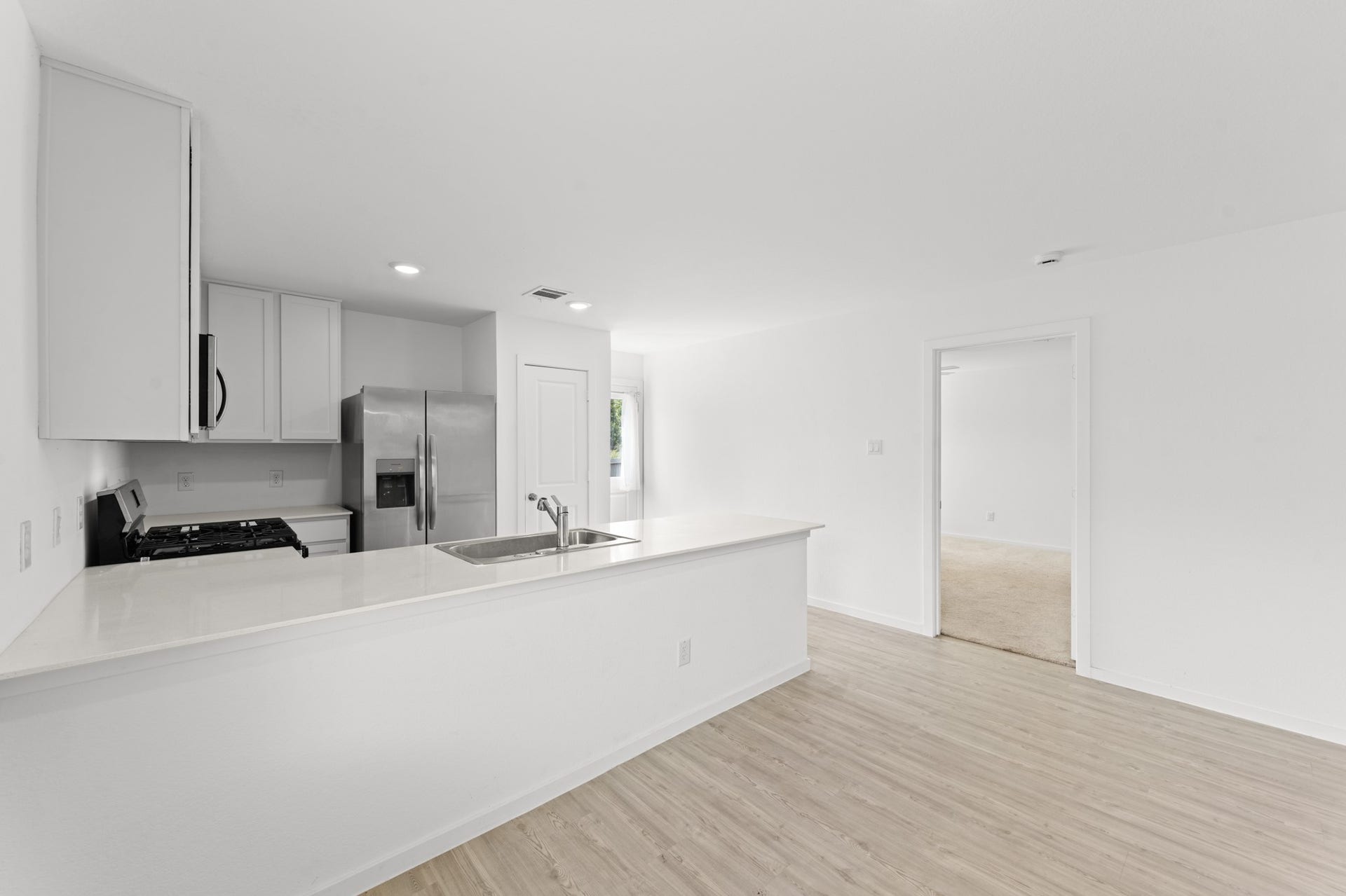 204 Houston Avenue, Angleton, TX 77515 204 Houston Avenue, Angleton, TX 77515