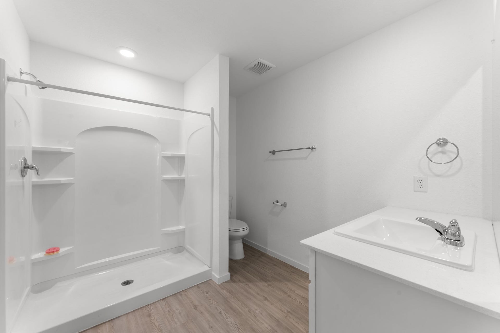204 Houston Avenue, Angleton, TX 77515 204 Houston Avenue, Angleton, TX 77515