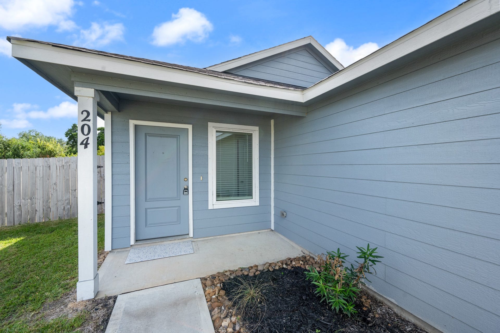 204 Houston Avenue, Angleton, TX 77515 204 Houston Avenue, Angleton, TX 77515