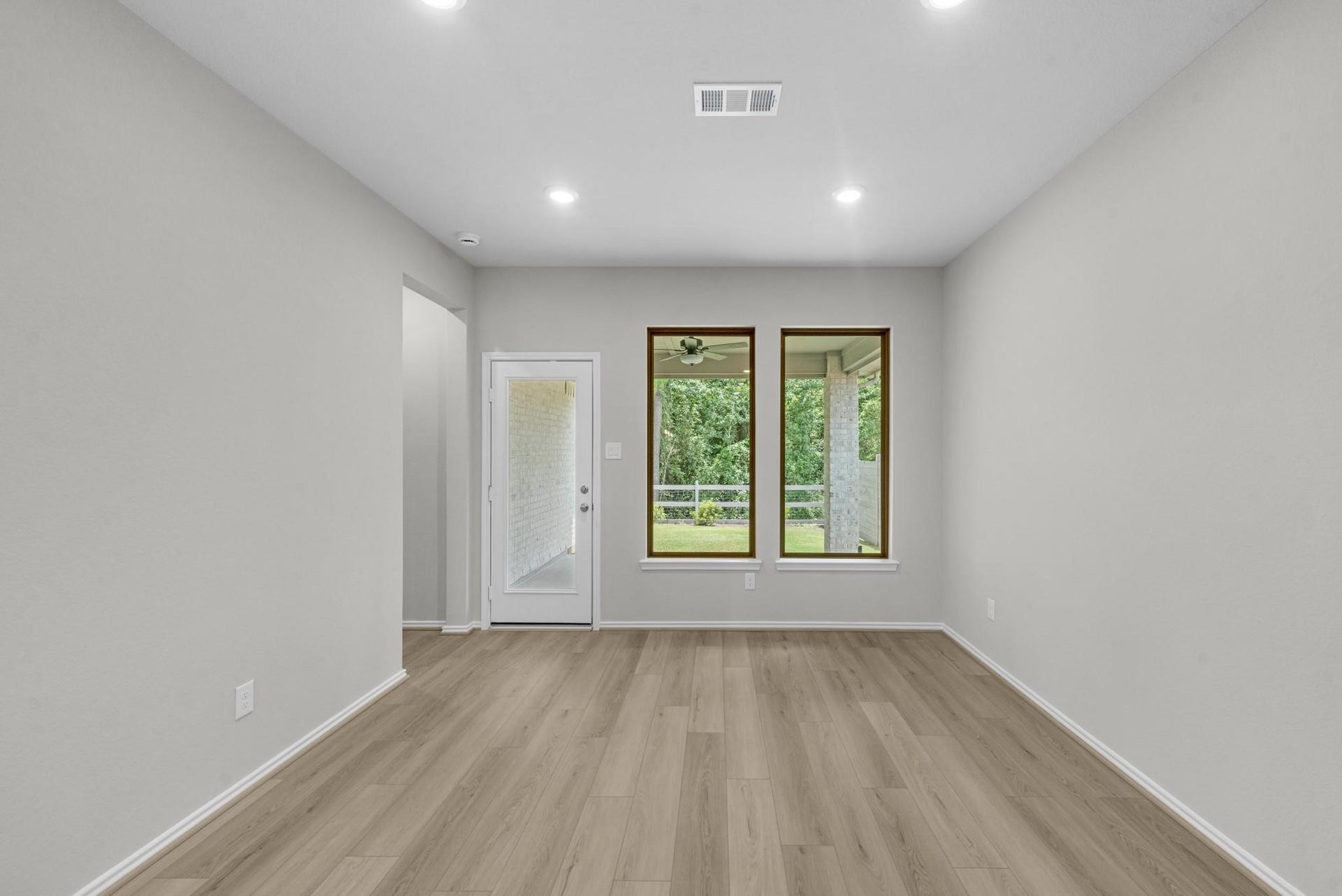 9078 Gracious Street, Montgomery, TX 77316