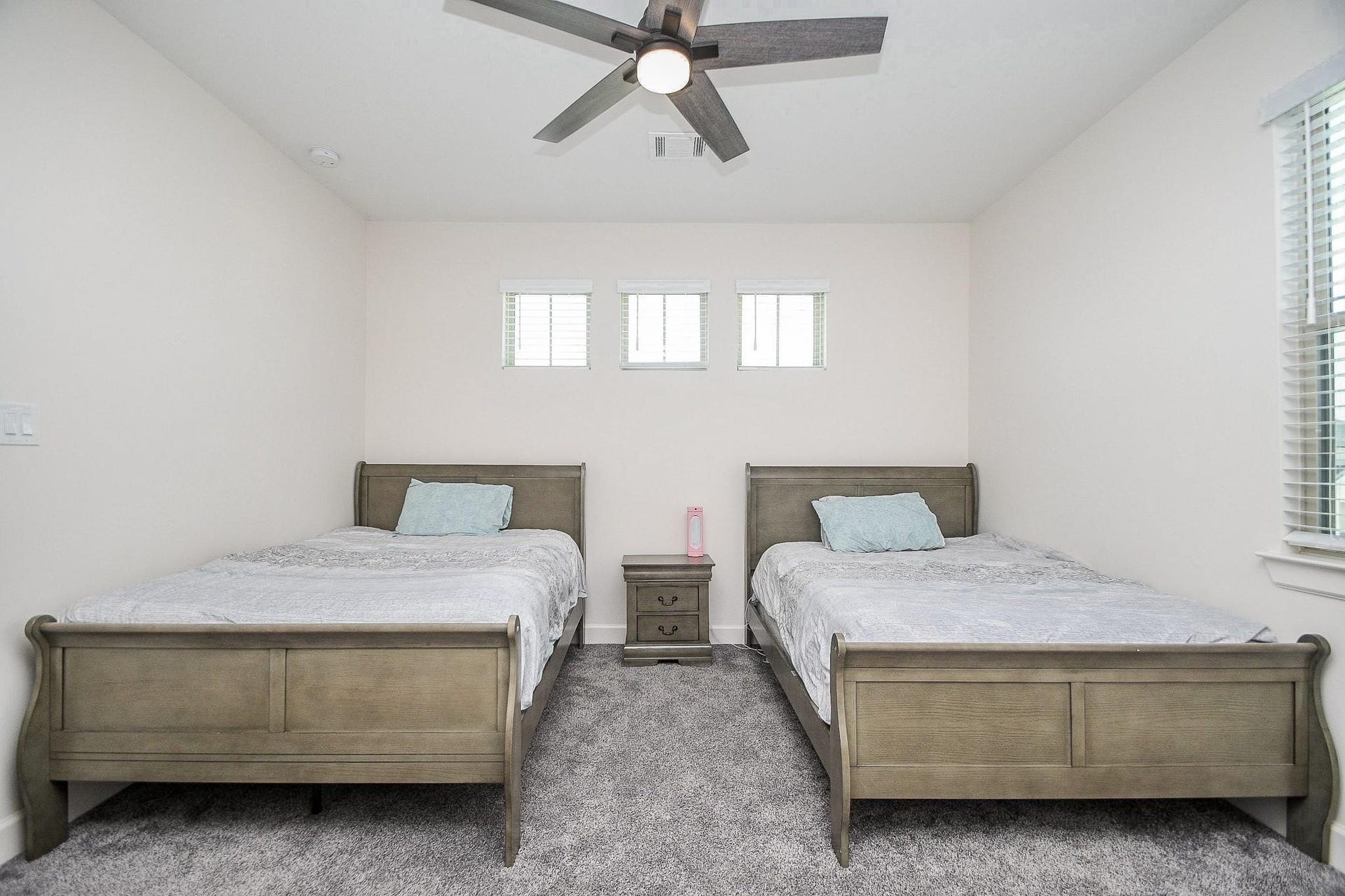 7906 Hopewell Ln, Houston, TX 77071 7906 Hopewell Ln, Houston, TX 77071