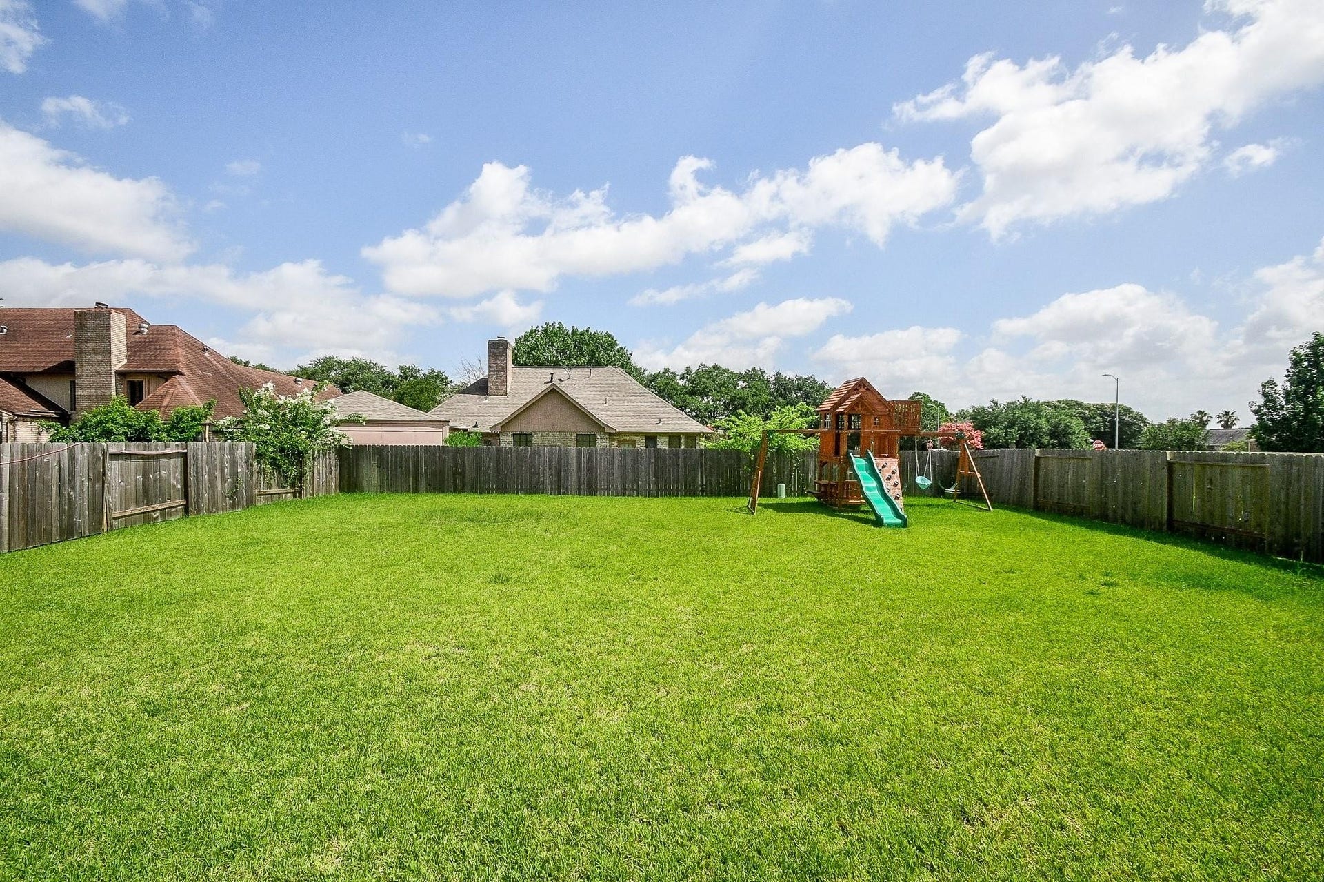 7906 Hopewell Ln, Houston, TX 77071 7906 Hopewell Ln, Houston, TX 77071