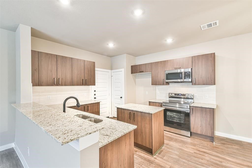 25536 Starling Lane, Magnolia, TX 77354 25536 Starling Lane, Magnolia, TX 77354