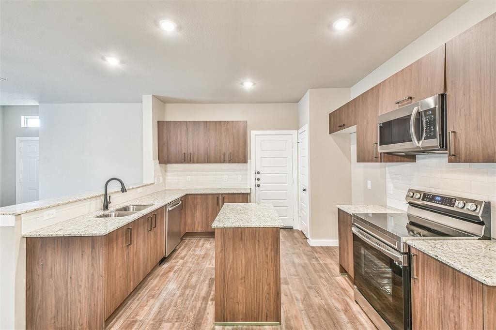 25536 Starling Lane, Magnolia, TX 77354 25536 Starling Lane, Magnolia, TX 77354