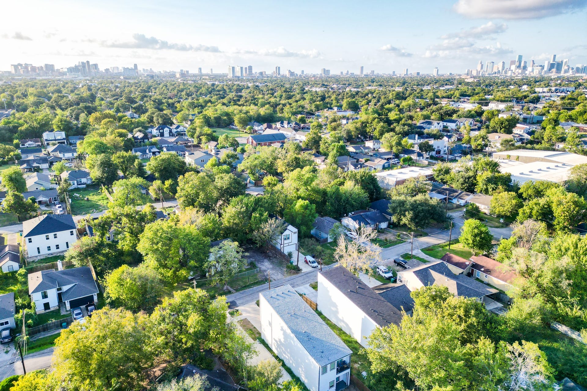 Easy access to downtown & major highways