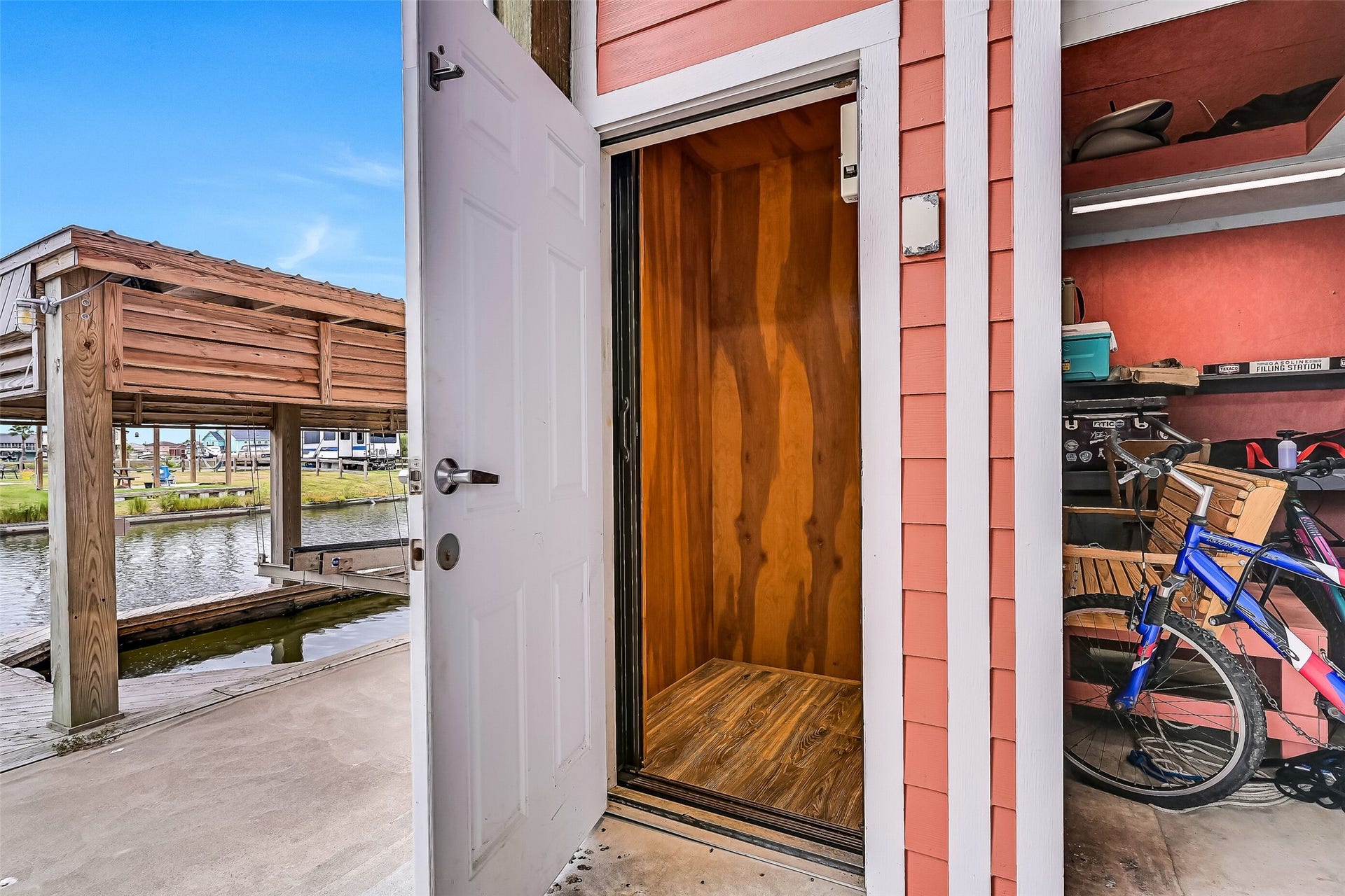 7119 Beau Rue Street, Hitchcock, TX 77563 Here is a sneak peek at the residential elevator, which traverses to the main level.