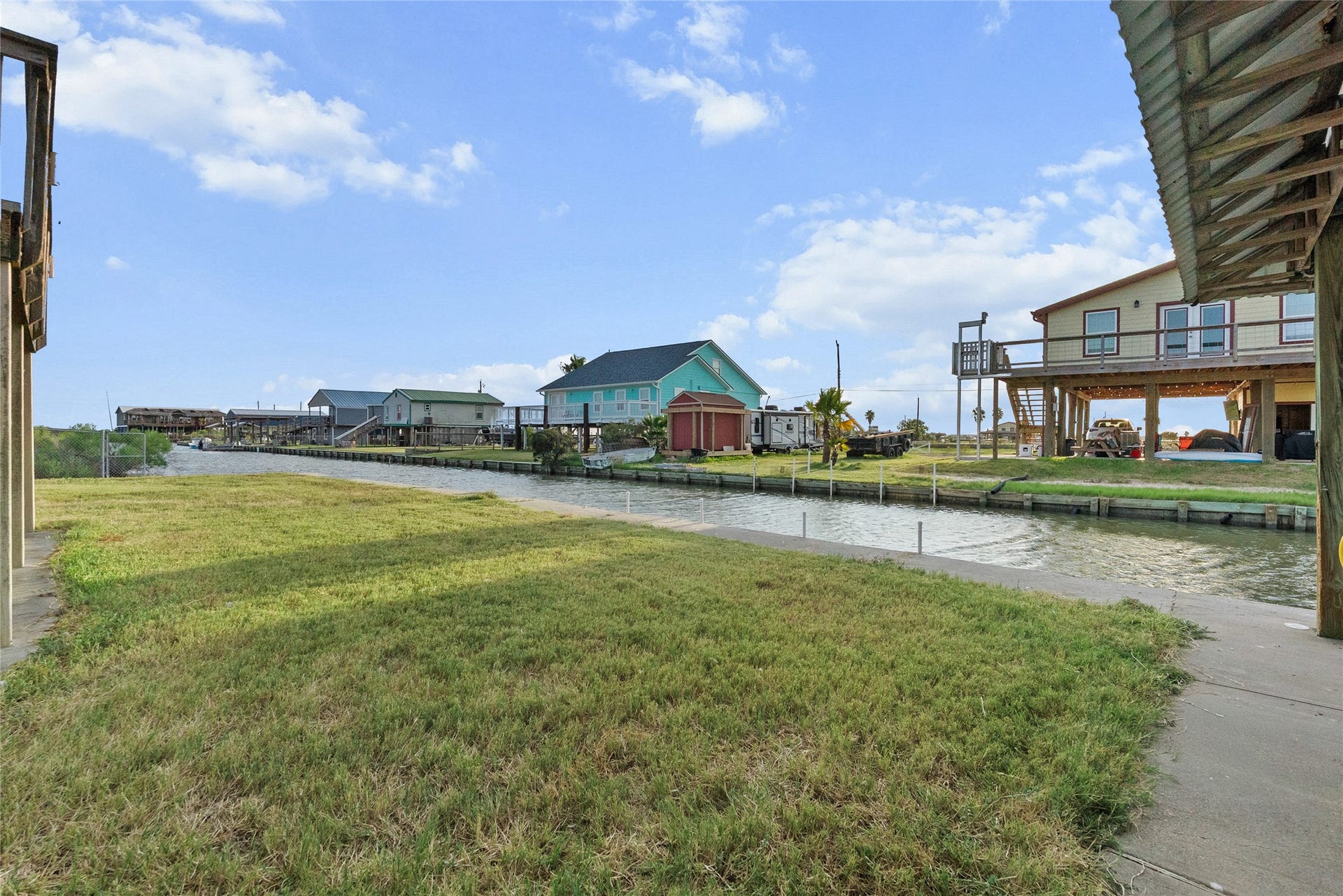 7108 E Hunter Drive, Hitchcock, TX 77563 7108 E Hunter Drive, Hitchcock, TX 77563