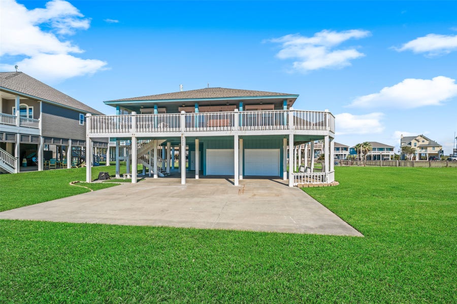 Property photo for 3225 Sea Castle Drive, Crystal Beach, TX