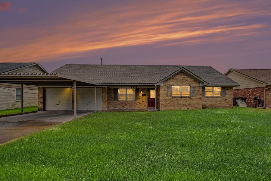 Property photo for 2717 Hillshire Drive, Deer Park, TX