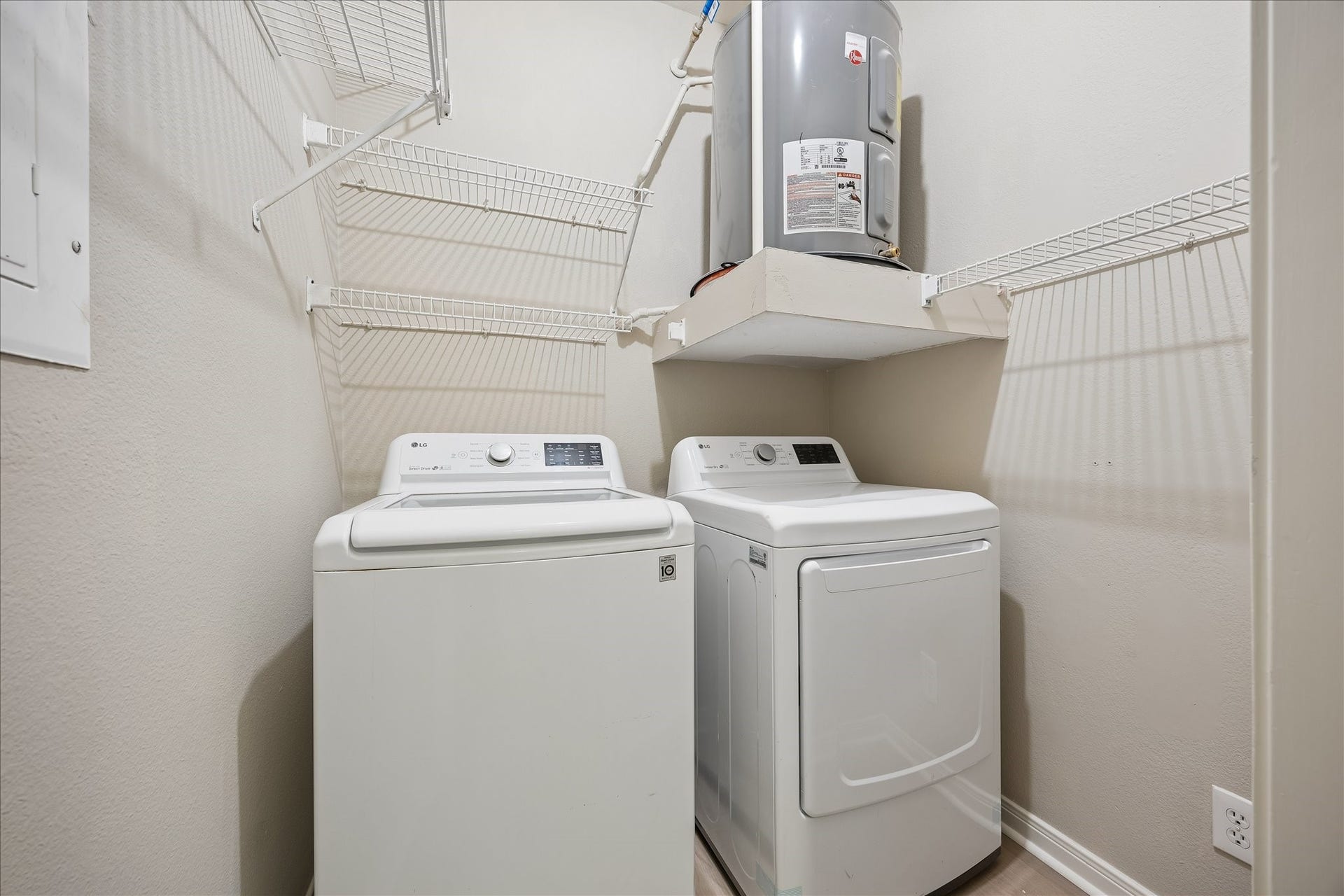 3231 Allen Parkway, #1216, Houston, TX 77019 Conveniently located near the entry, the utility room offers a full-size LG washer & dryer, built-in shelving for additional storage & LVT flooring. Washer & dryer included!