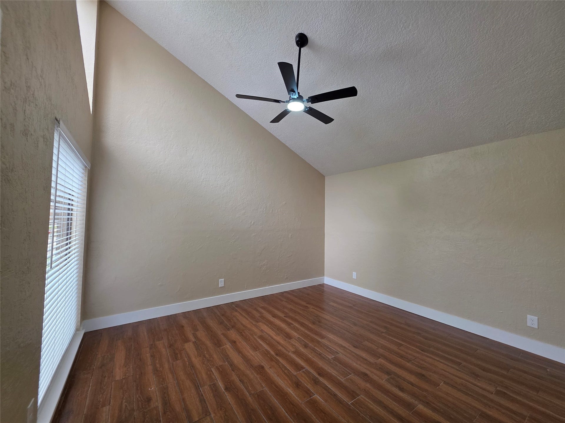 16406 Brook Forest Drive, Houston, TX 77059 16406 Brook Forest Drive, Houston, TX 77059