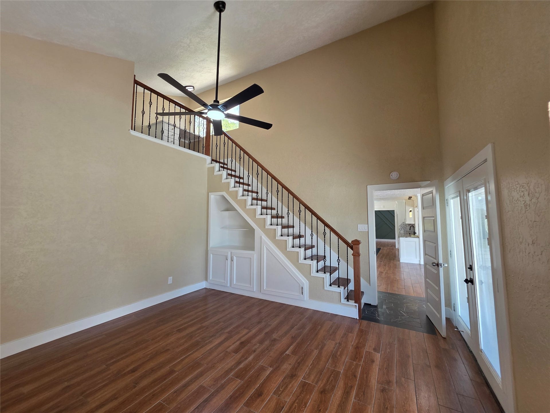 16406 Brook Forest Drive, Houston, TX 77059 16406 Brook Forest Drive, Houston, TX 77059