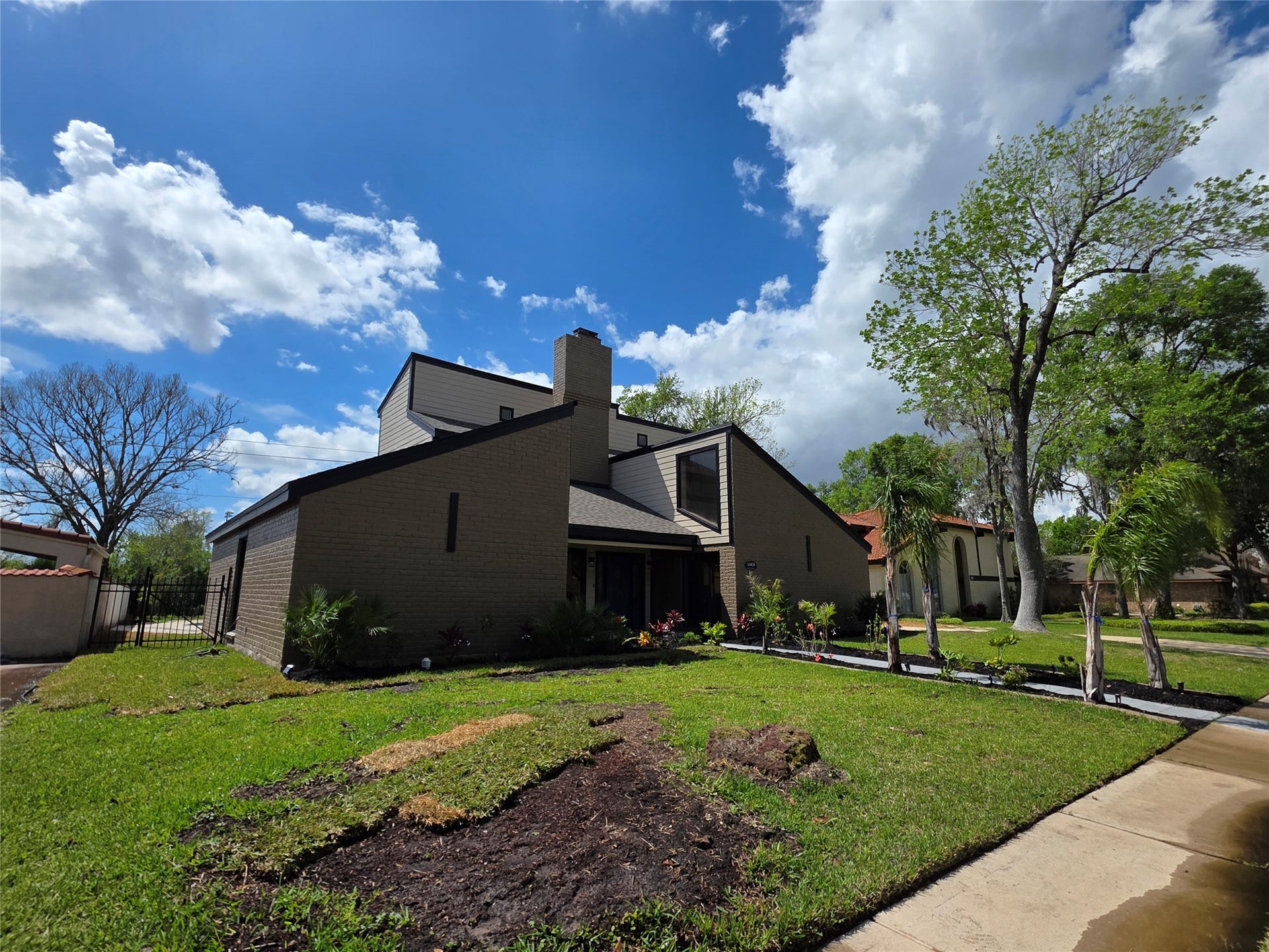 16406 Brook Forest Drive, Houston, TX 77059 16406 Brook Forest Drive, Houston, TX 77059