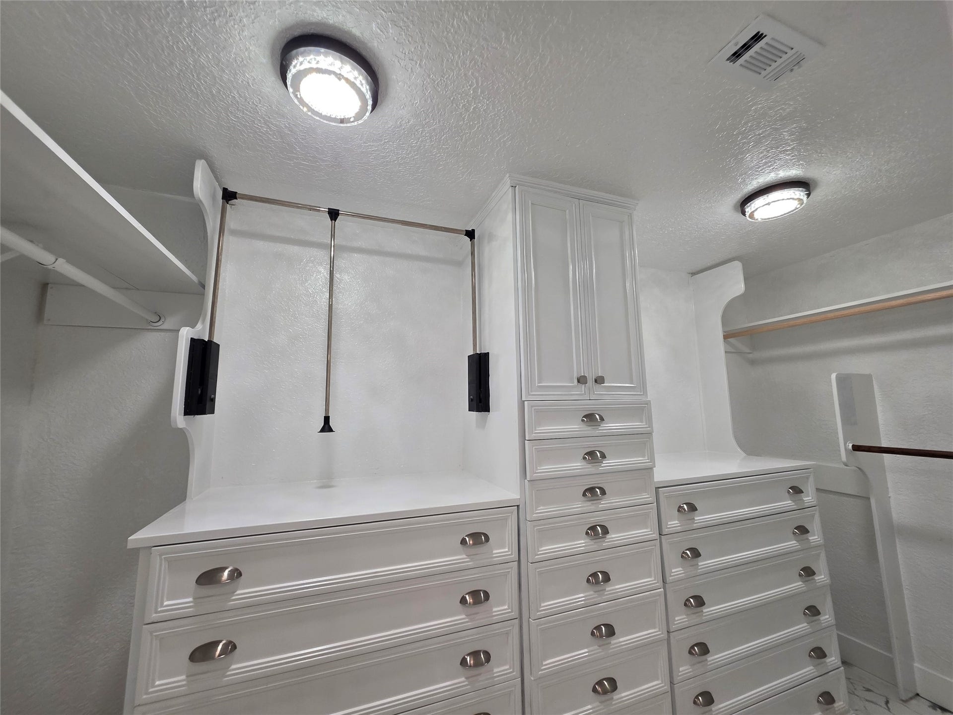 16406 Brook Forest Drive, Houston, TX 77059 16406 Brook Forest Drive, Houston, TX 77059