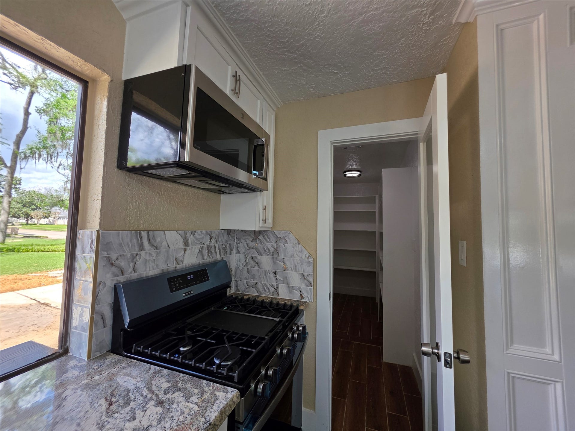 16406 Brook Forest Drive, Houston, TX 77059 16406 Brook Forest Drive, Houston, TX 77059