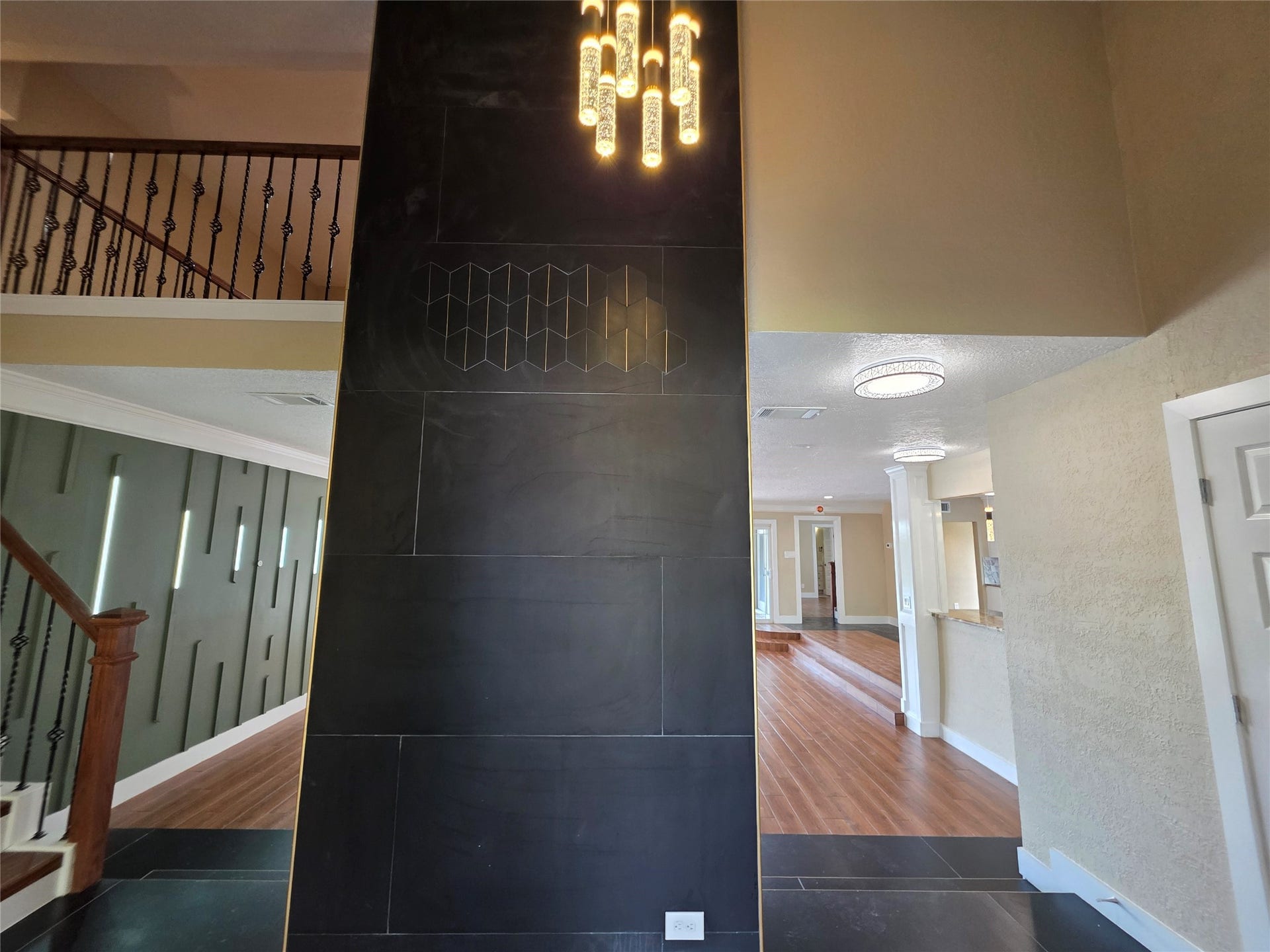 16406 Brook Forest Drive, Houston, TX 77059 16406 Brook Forest Drive, Houston, TX 77059