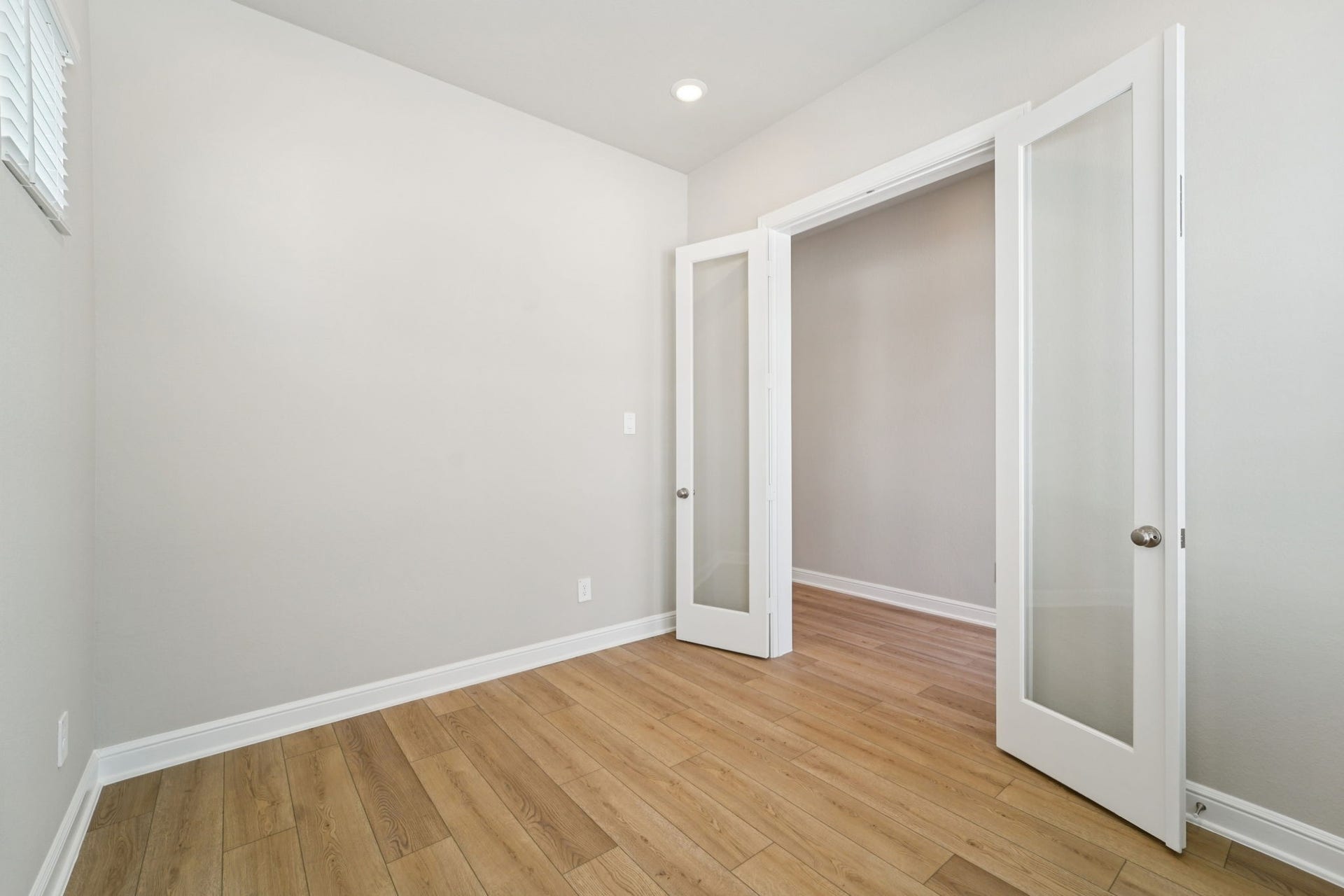 Photo is not of actual home, but is an inspirational photo of builder's model home and may depict options, furnishings, and/or decorator features that are not included.