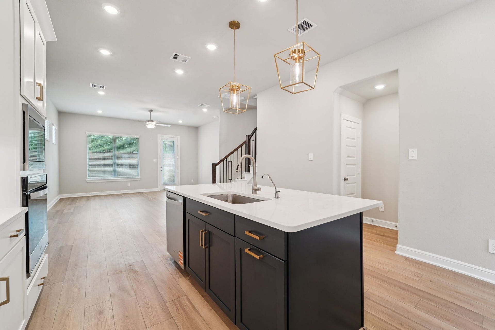 Photo is not of actual home, but is an inspirational photo of builder's model home and may depict options, furnishings, and/or decorator features that are not included.