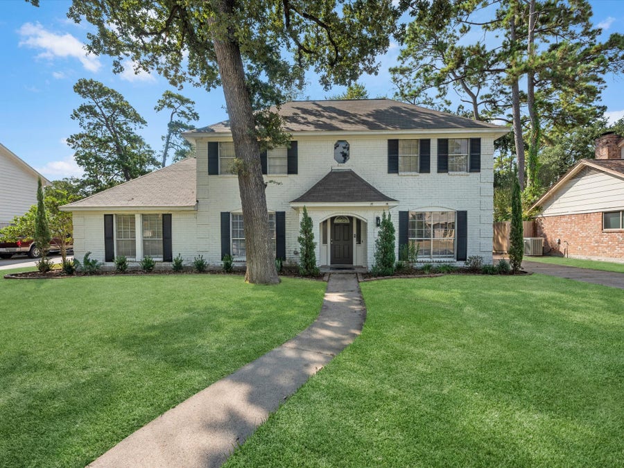 Property photo for 711 Lodgehill Lane, Houston, TX