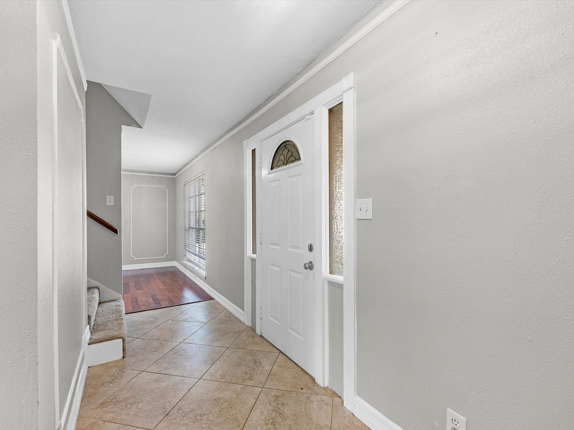 711 Lodgehill Lane, Houston, TX 77090