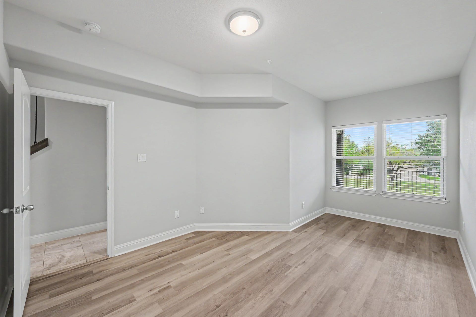 17570 W Highway 105 W, #52, Conroe, TX 77356 1st floor bedroom