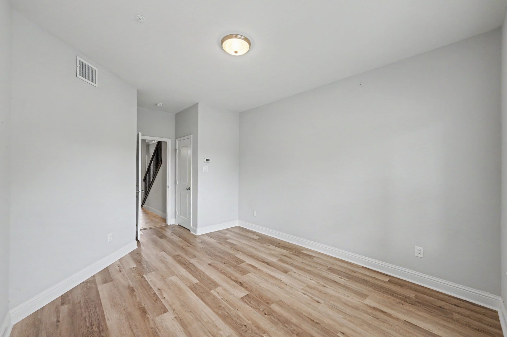 17570 W Highway 105 W, #52, Conroe, TX 77356 1st floor bedroom