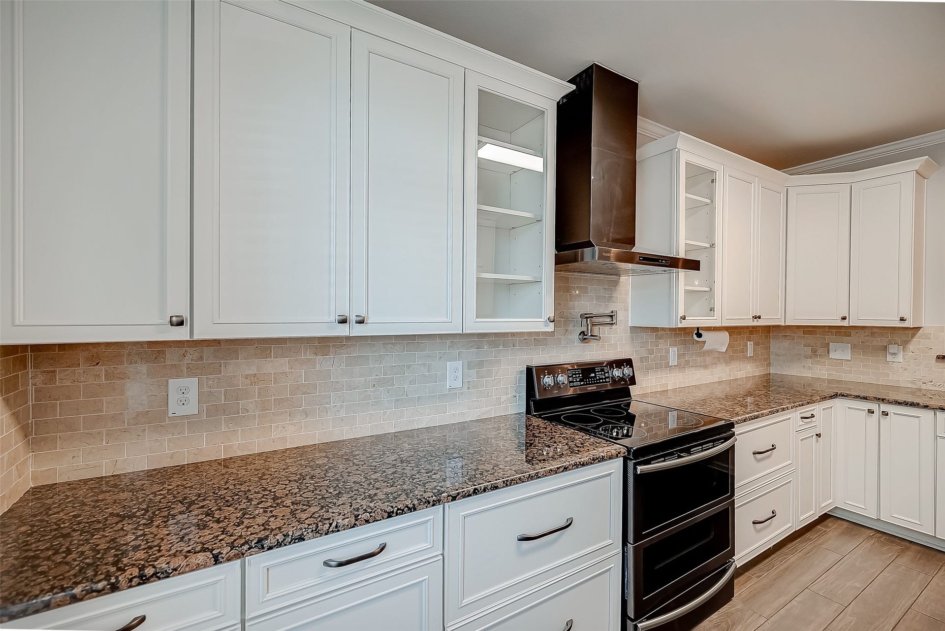 346 Apache Field Lane, La Marque, TX 77568 346 Apache Field Lane, La Marque, TX 77568