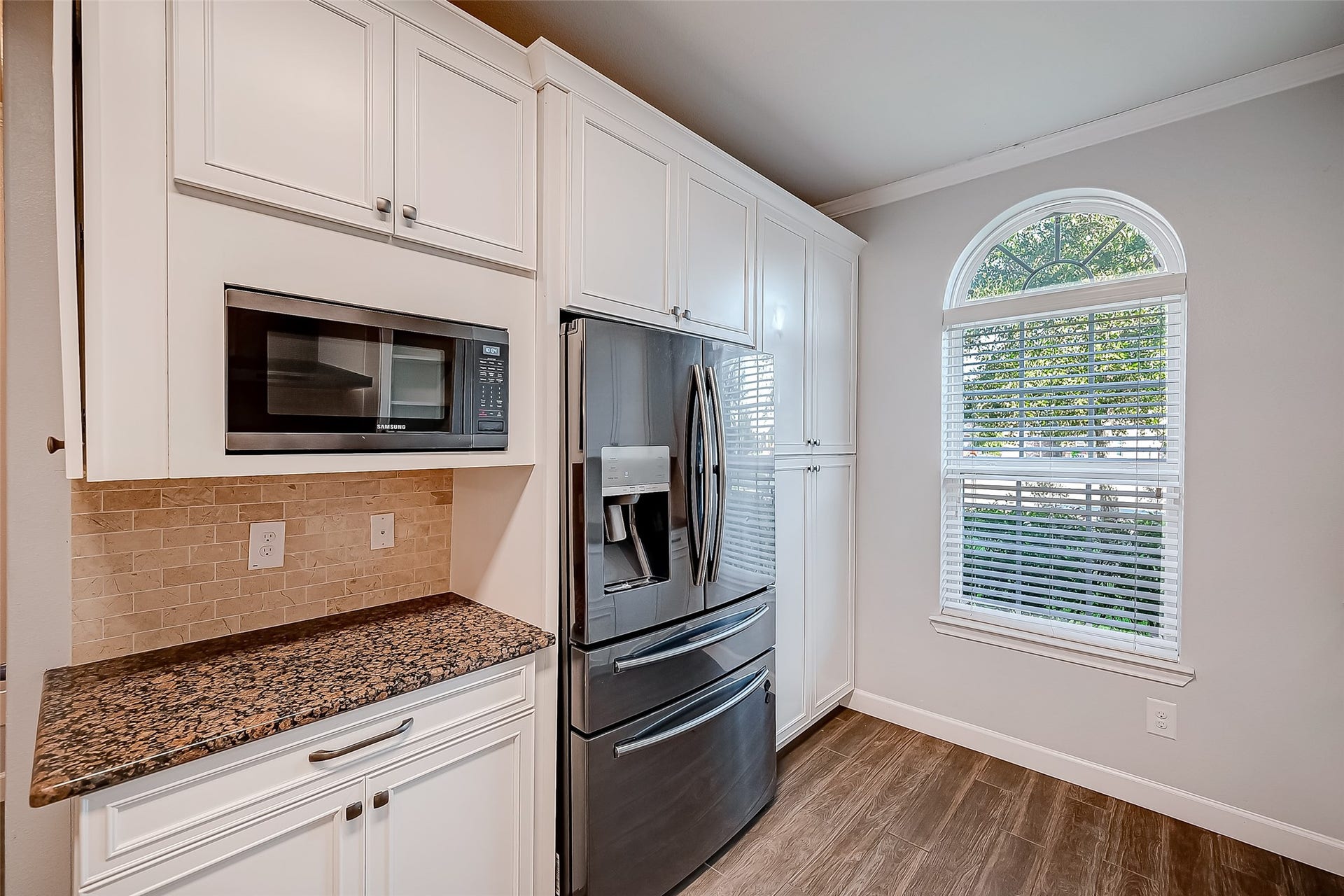 346 Apache Field Lane, La Marque, TX 77568 346 Apache Field Lane, La Marque, TX 77568
