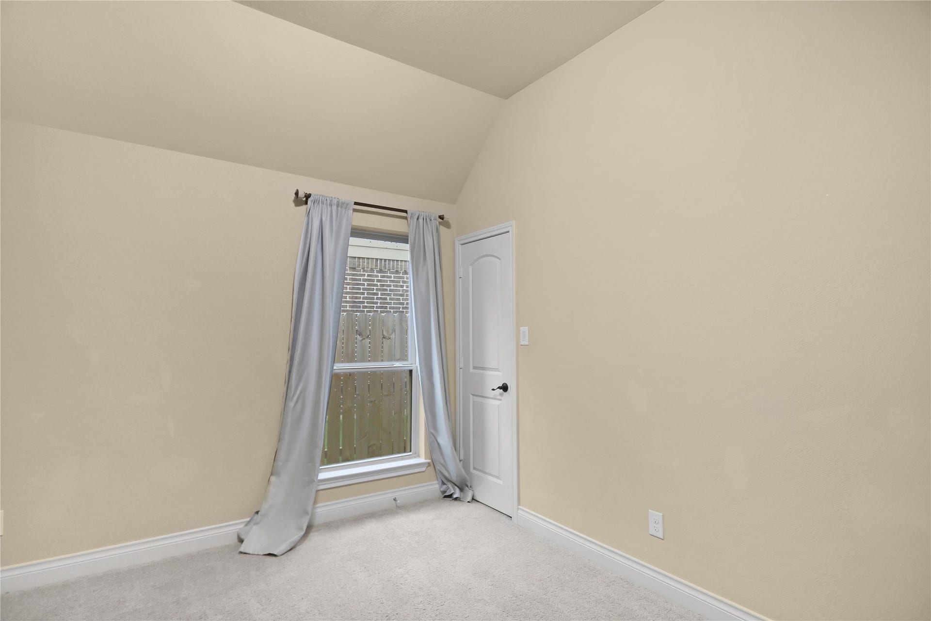 6707 Miller Shadow Lane, Sugar Land, TX 77479 6707 Miller Shadow Lane, Sugar Land, TX 77479