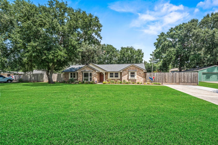 Property photo for 13406 E Cypress Forest Drive, Houston, TX