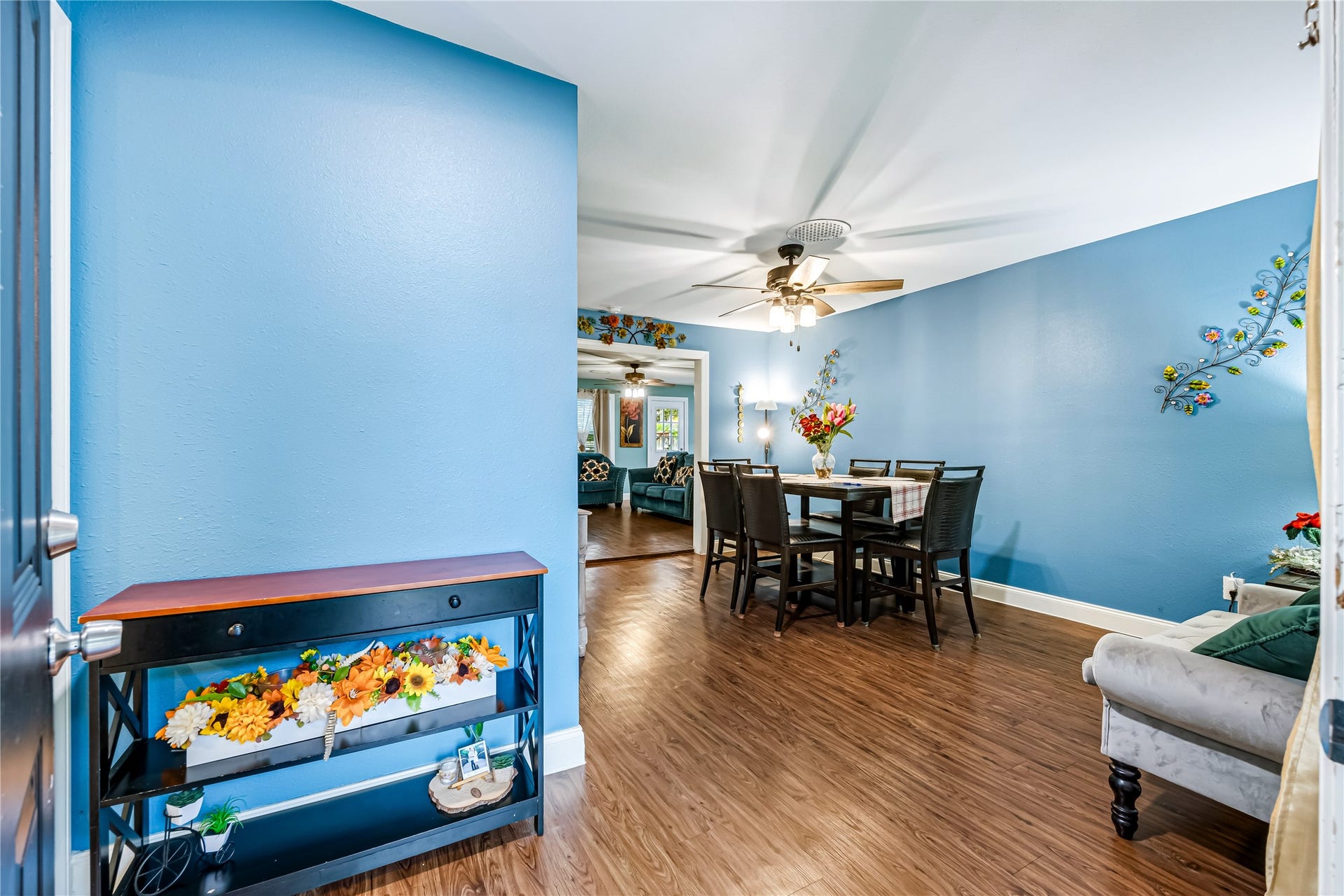 8823 Shadow Crest Street, Houston, TX 77074 8823 Shadow Crest Street, Houston, TX 77074