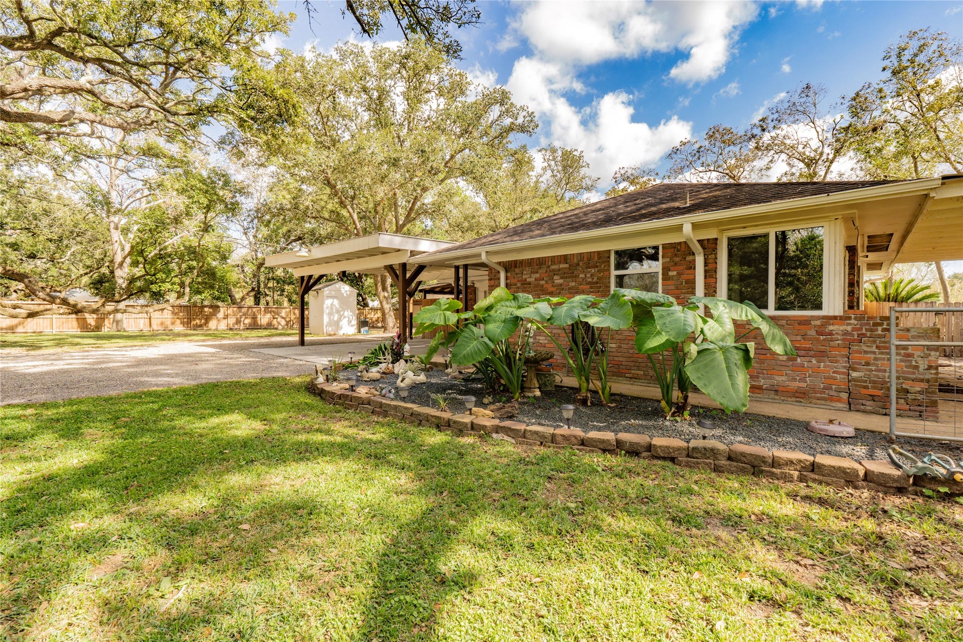 4417 Cherry Street, Santa Fe, TX 77517 4417 Cherry Street, Santa Fe, TX 77517