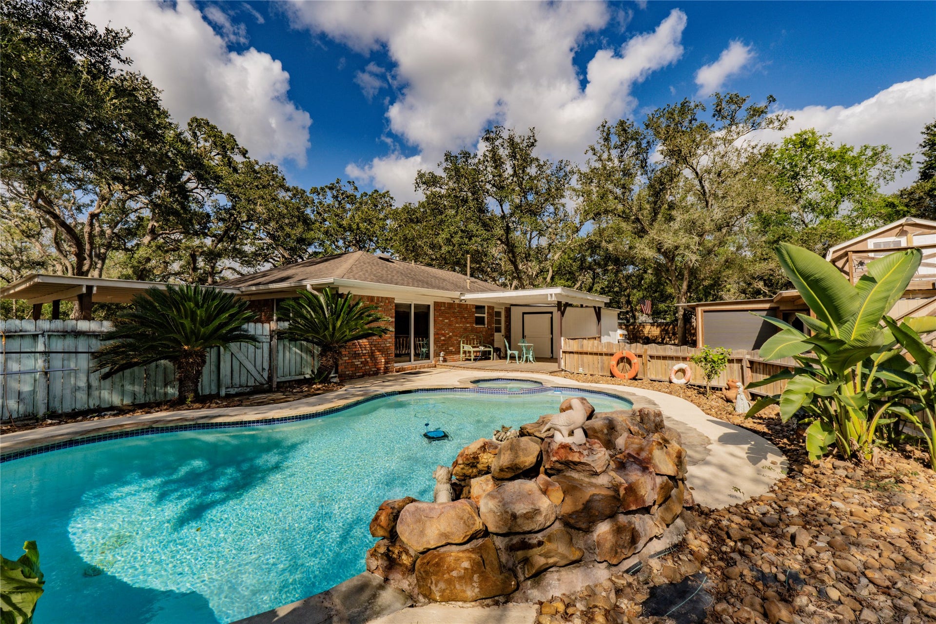 4417 Cherry Street, Santa Fe, TX 77517 4417 Cherry Street, Santa Fe, TX 77517