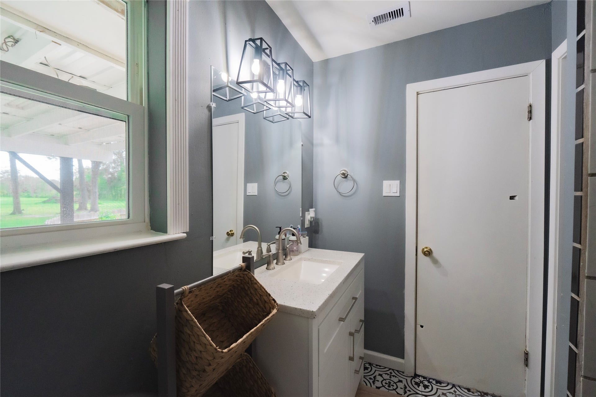 4417 Cherry Street, Santa Fe, TX 77517 4417 Cherry Street, Santa Fe, TX 77517