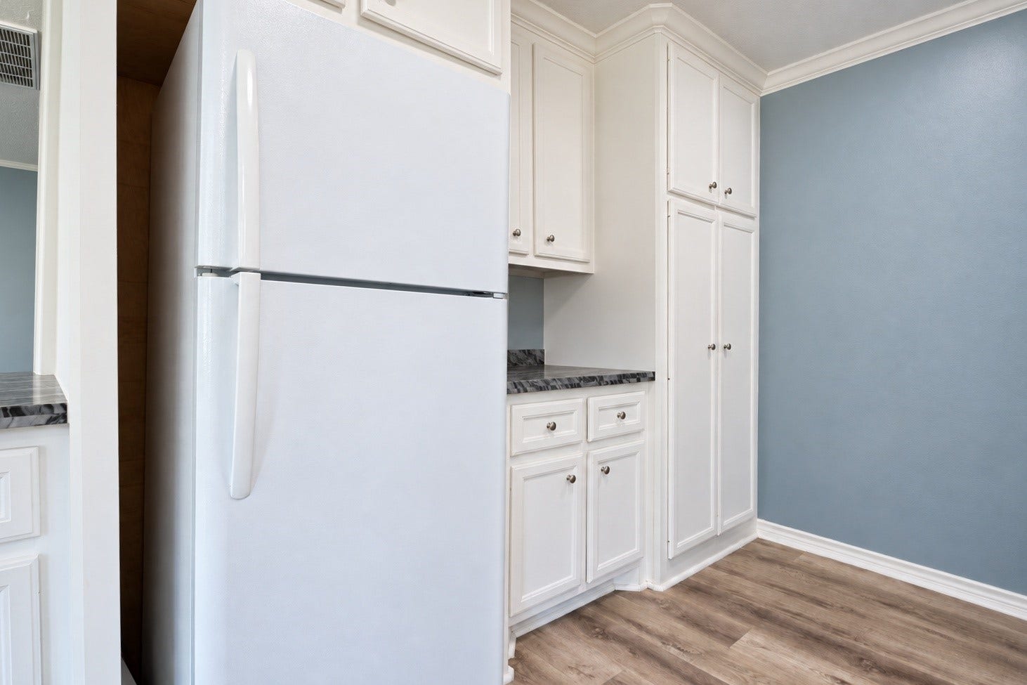1227 Pecan Street, Clute, TX 77531